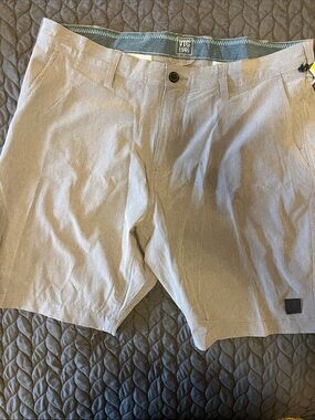 Vintage Light Tan Men's Flat-Front Shorts